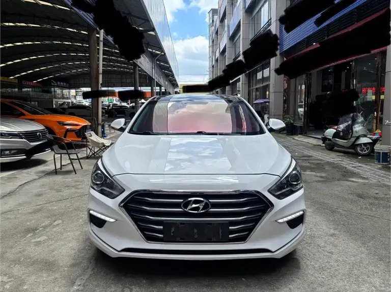 Hyundai Mistra 1.6 T Auto Intelligent GLS CN-V