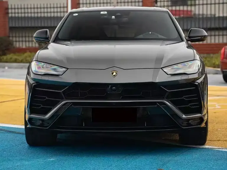 Lamborghini Urus 4.0 T V8