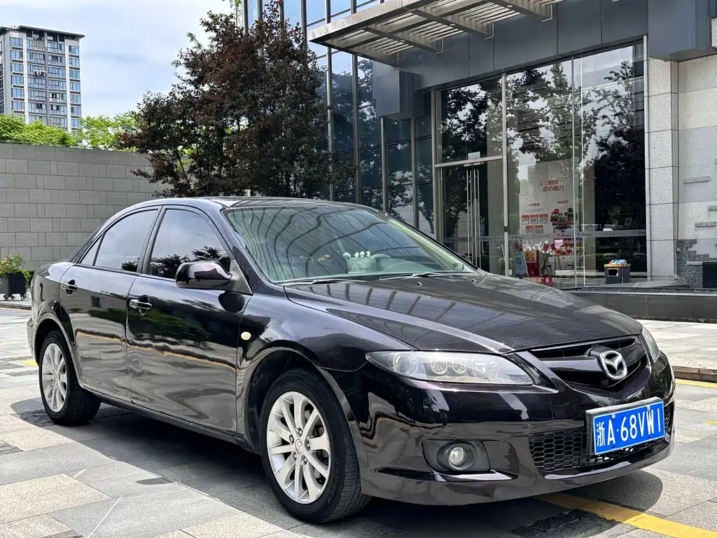 Mazda 6 2.0 L Auto Super Luxury