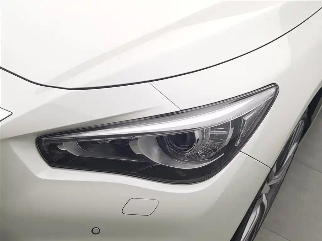Infiniti Q50 L 2.0 T Comfort Enjoyment