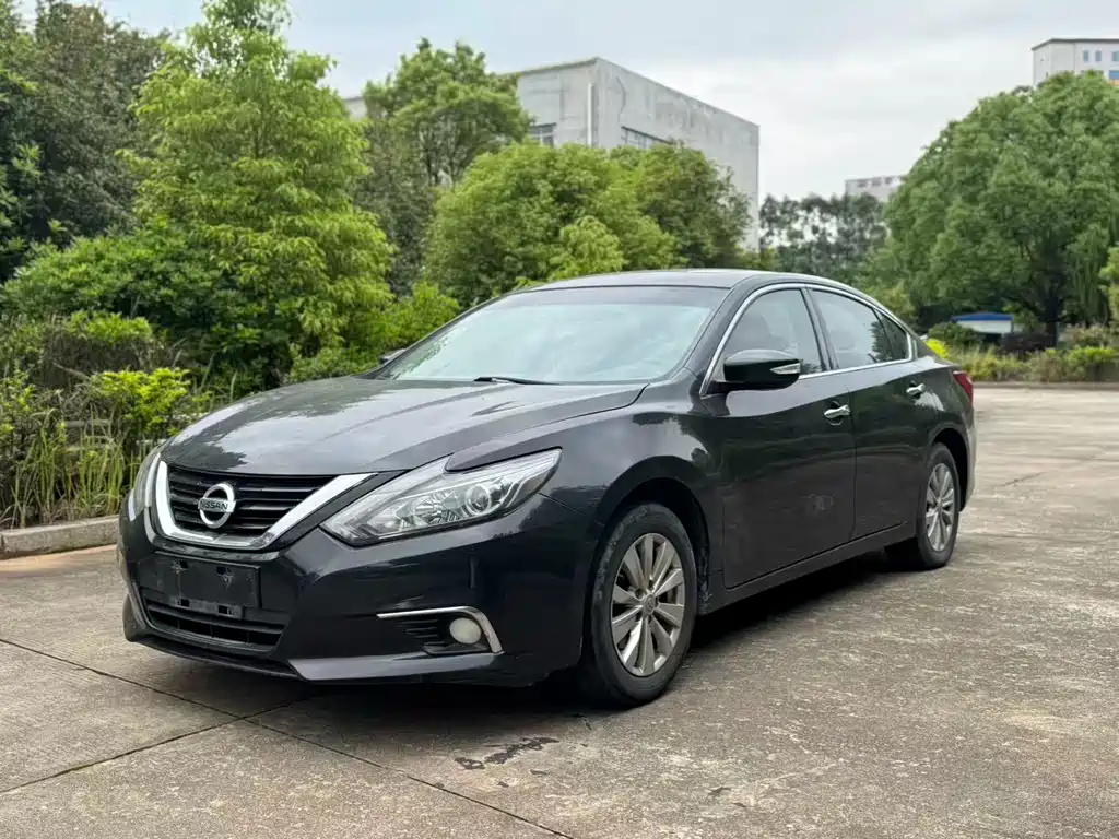 Teana 2.0 L XL Smart Progress