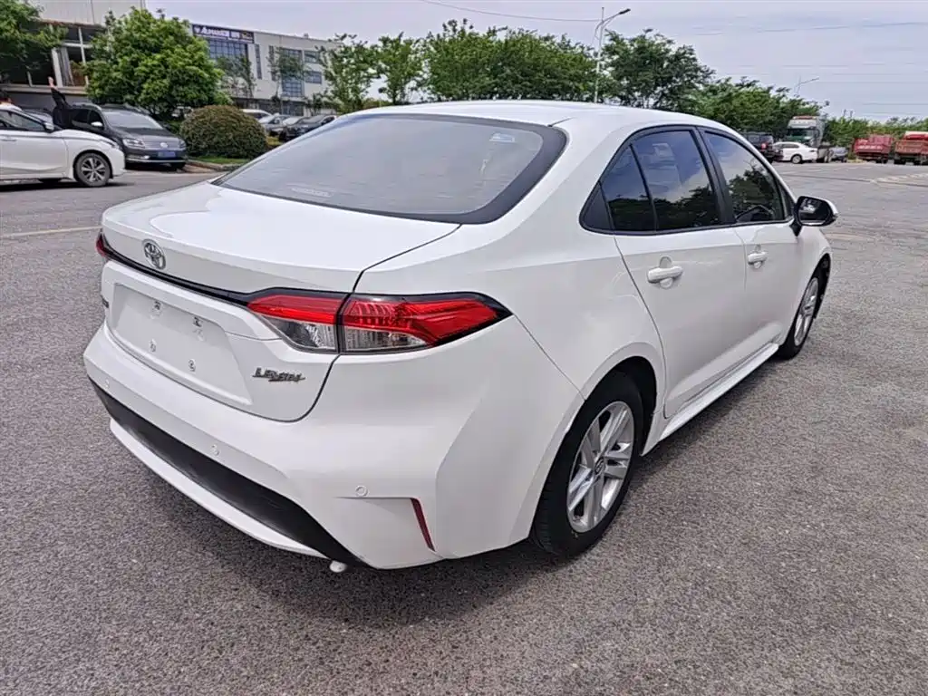 Levin Facelift TNGA 1.5 L CVT Progressive