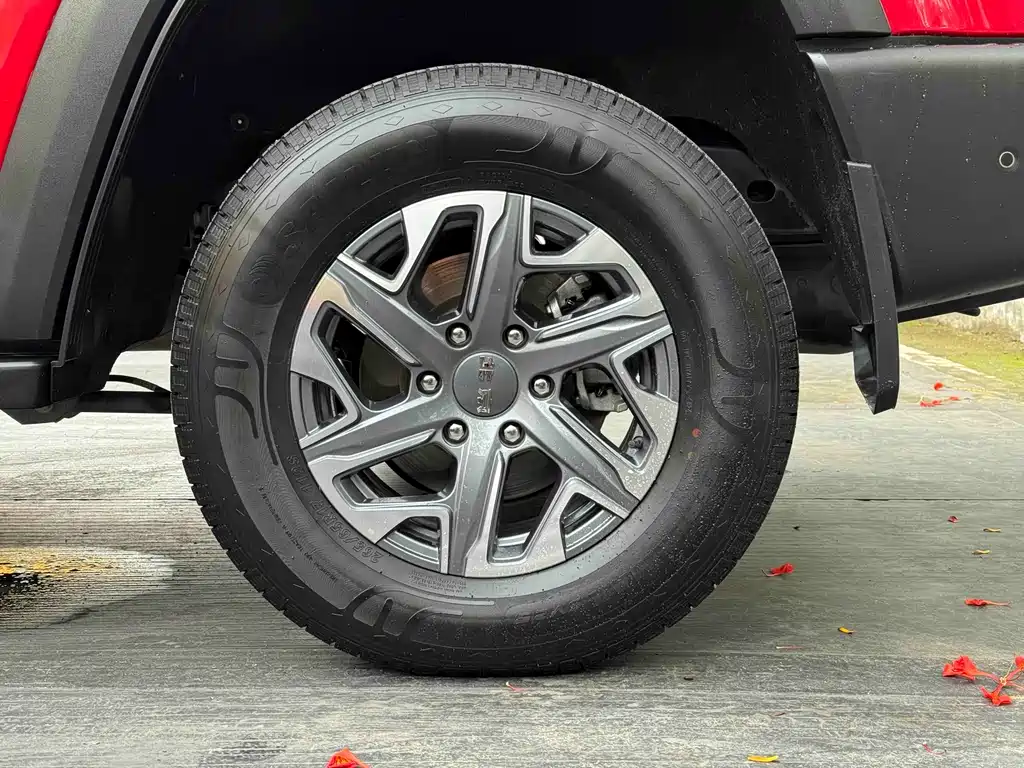 BAIC BJ40 2.0 T New City Hunter Swordsman