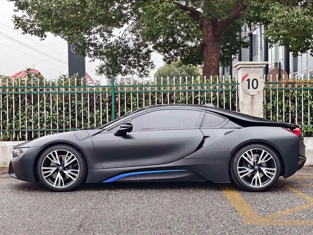 BMW i8 Limited