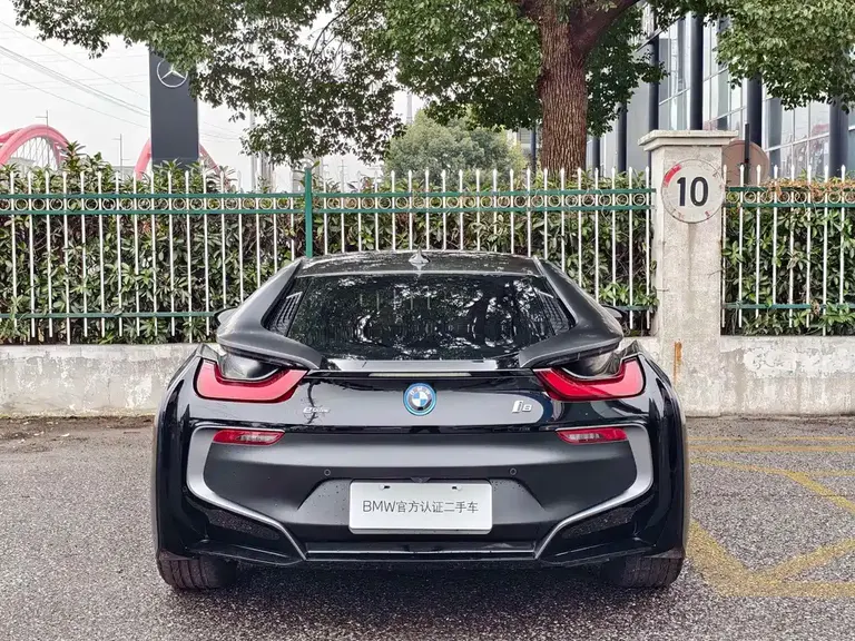 BMW i8 Limited