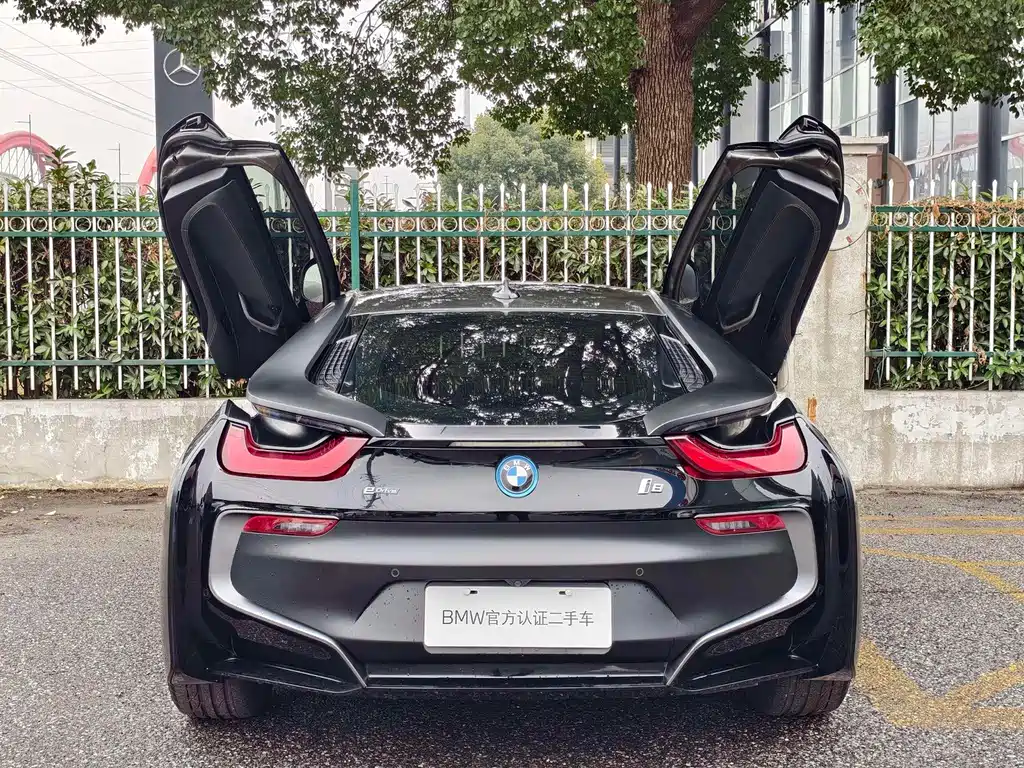 BMW i8 Limited