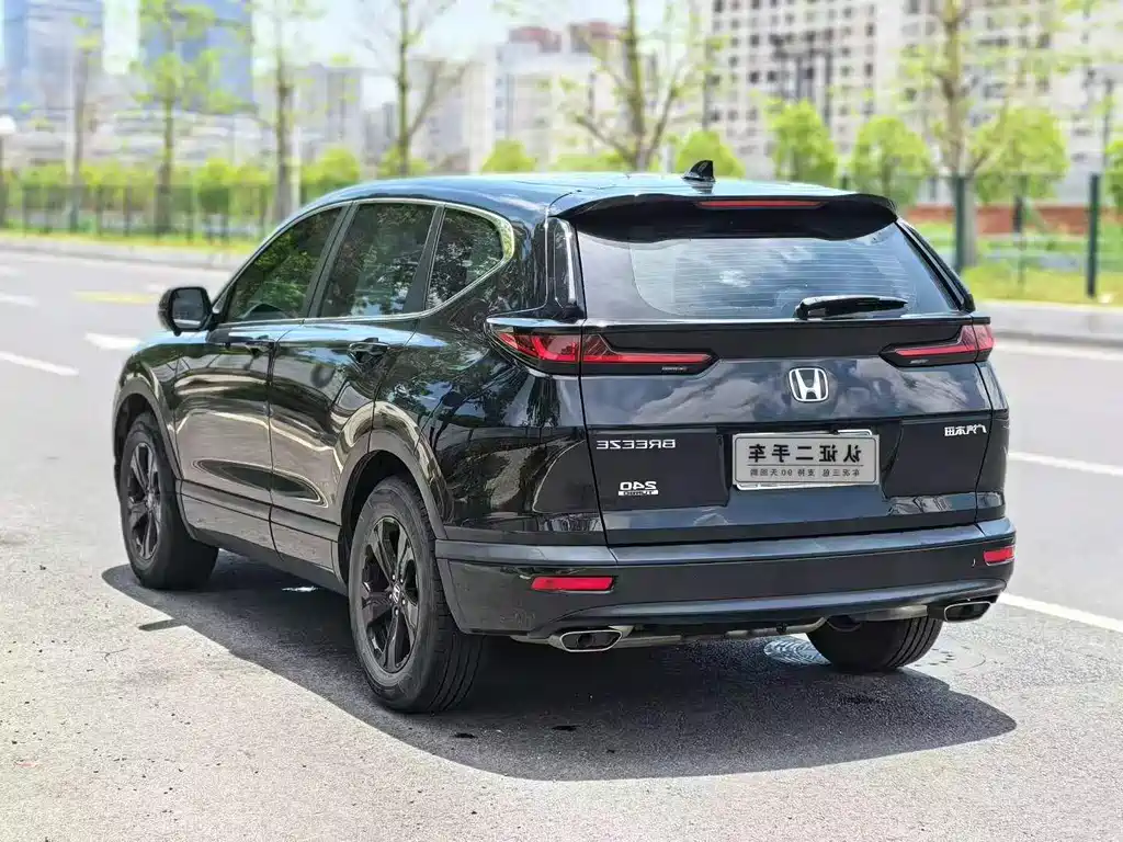 Breeze 240 TURBO CVT 2 WD Elite