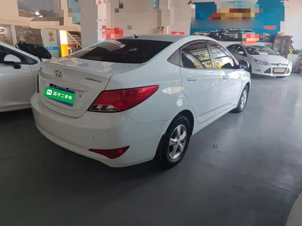 Accent 1.4 L Auto Intelligent GLS