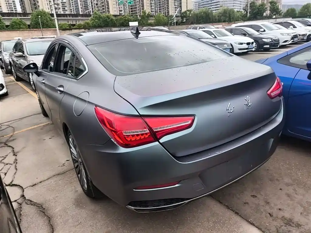 Hongqi H5 30 TD Connected Charm Motion