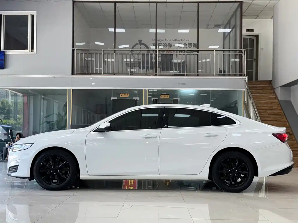 Malibu XL 535 T CVT Sharp Connect