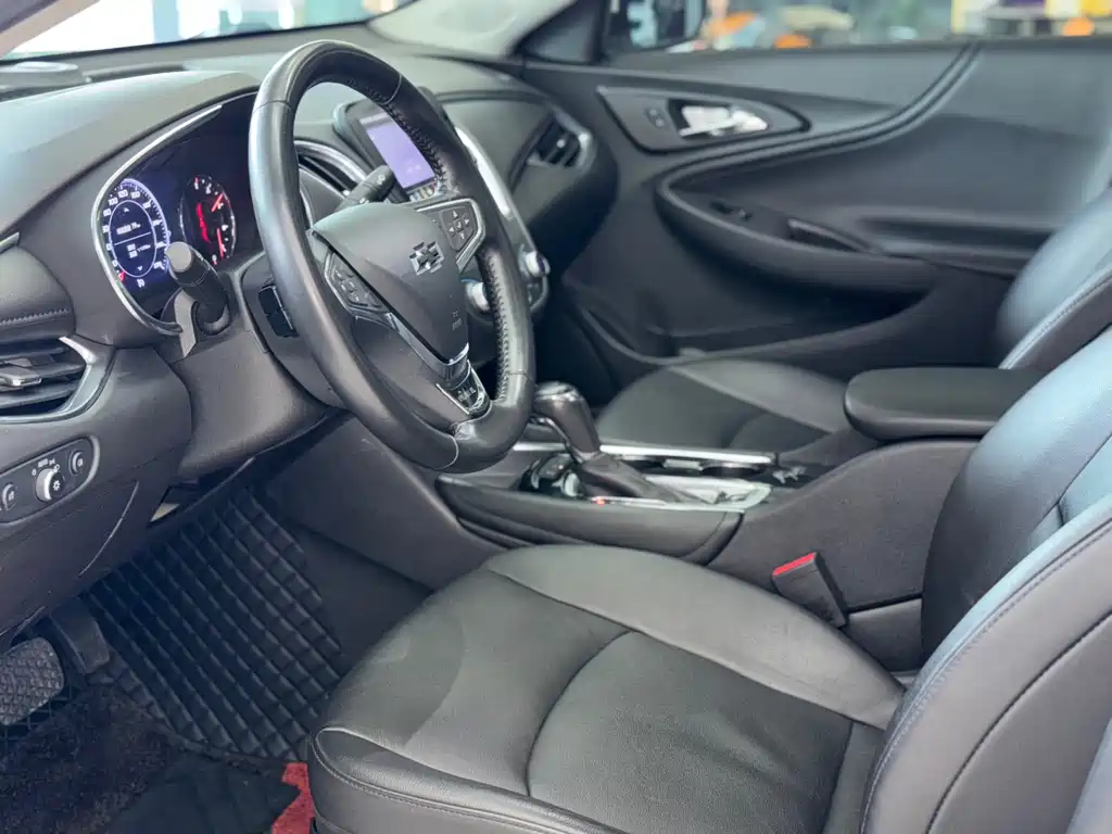 Malibu XL 535 T CVT Sharp Connect