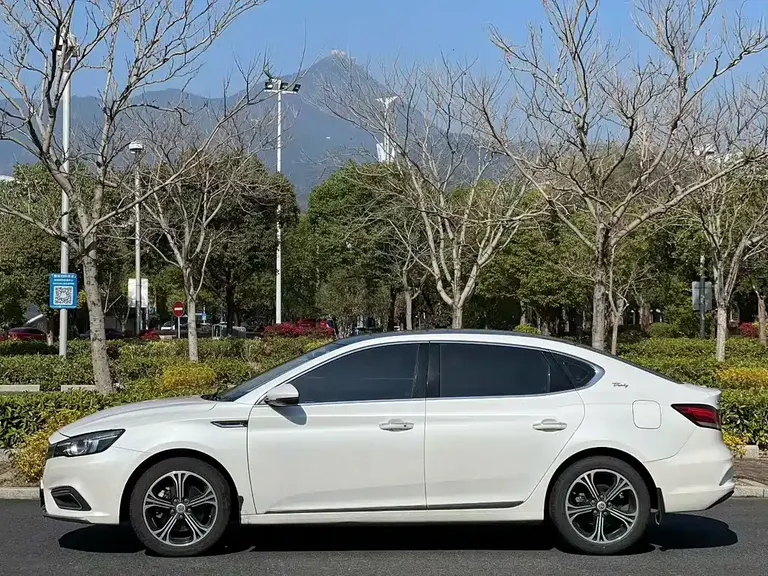 MG6 20 T Auto Elite Connected CN-V