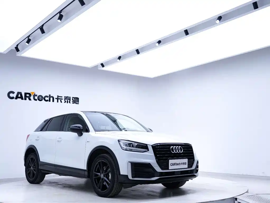 Audi Q2 L 35 TFSI Progressive Dynamic