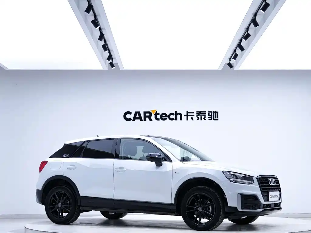 Audi Q2 L 35 TFSI Progressive Dynamic