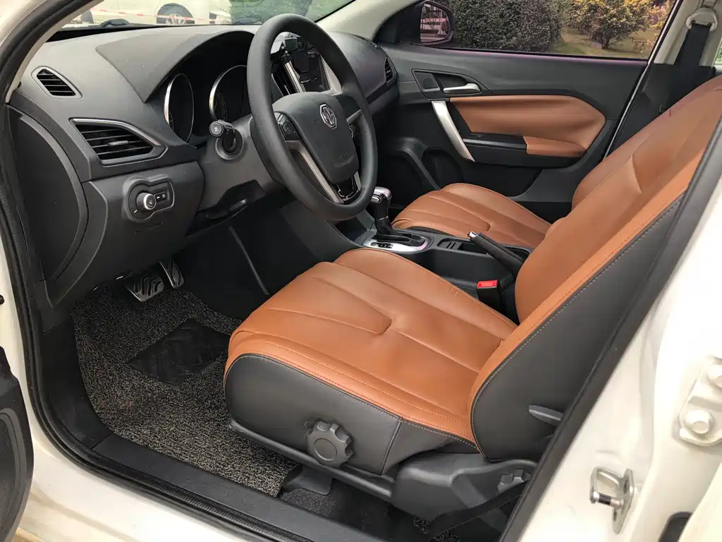 Ruixing 1.5 T Auto Value Luxury