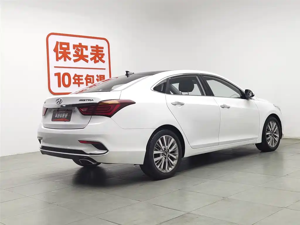 Mistra 1.8 L Auto Distinguished DLX CN-V