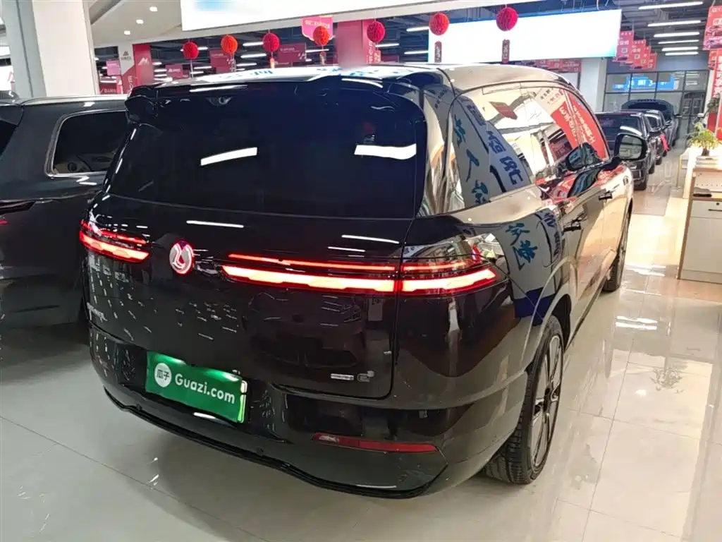Denza N8 L Flagship