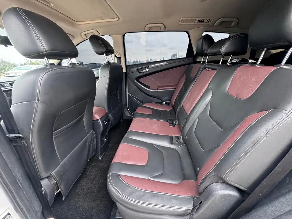 Fengguang 580 1.5 T CVT Comfort