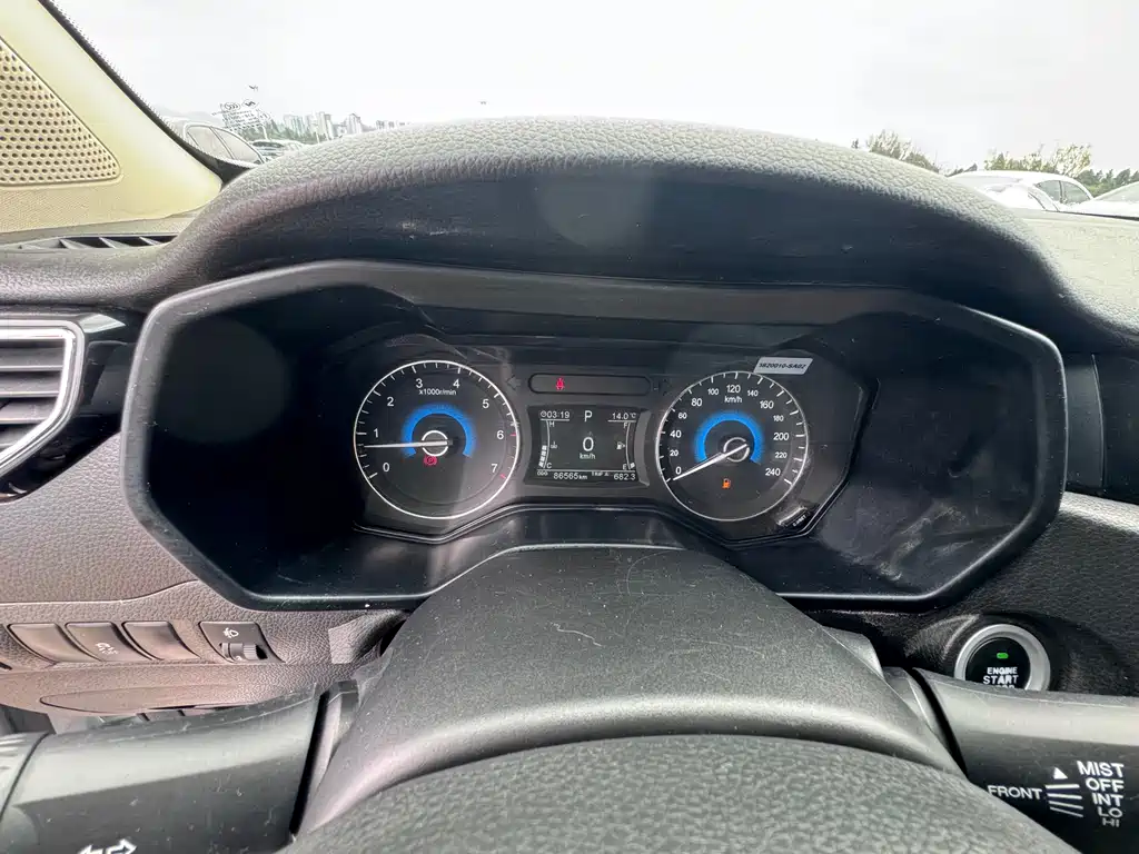 Fengguang 580 1.5 T CVT Comfort