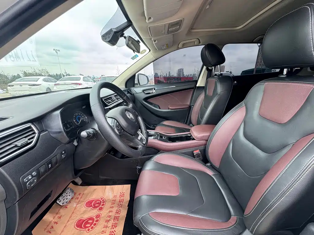 Fengguang 580 1.5 T CVT Comfort
