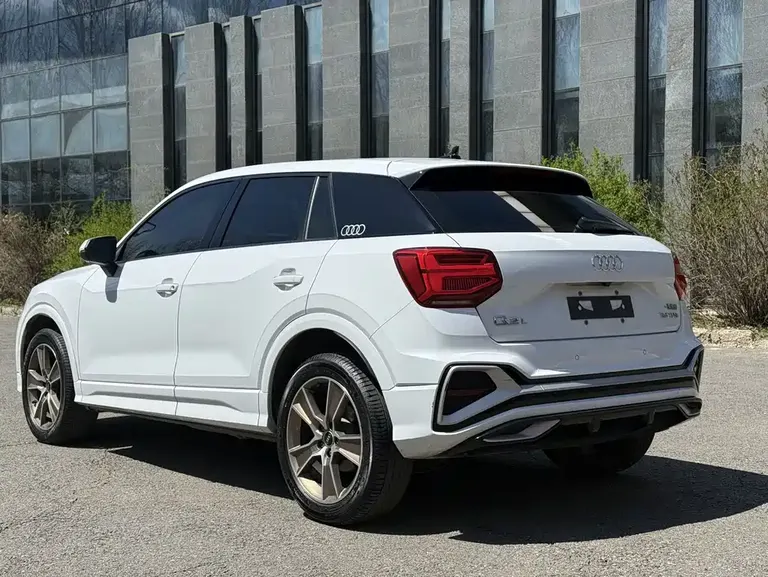 Audi Q2 L 35 TFSI Fashion Dynamic
