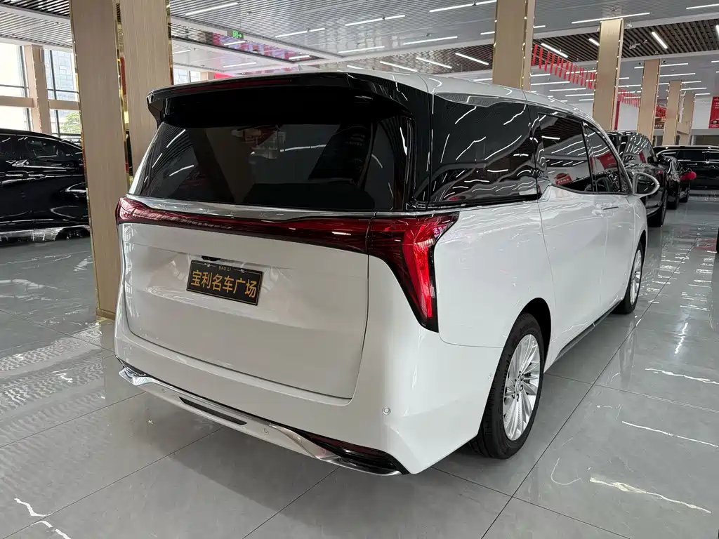 Century 2.0 T 6-seat Heritage