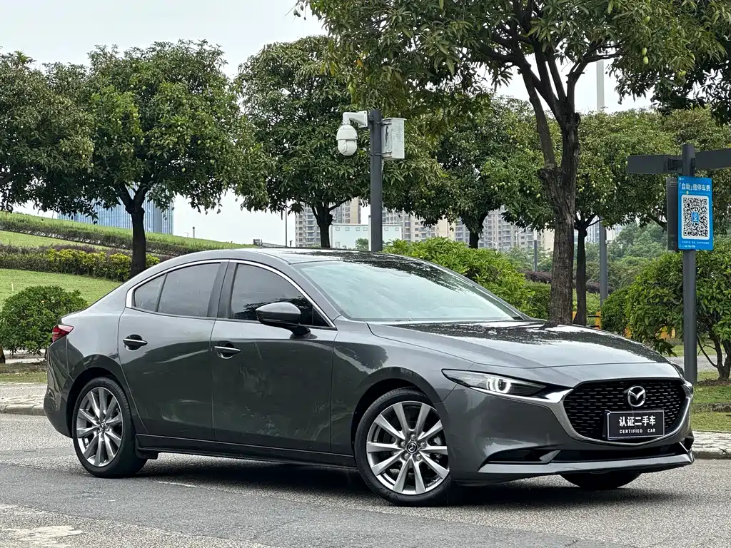 Mazda 3 Axela 2.0 L Auto