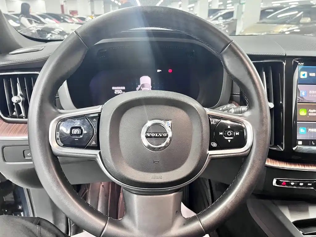 Volvo XC60 B5 4 WD Smart Vision Luxury