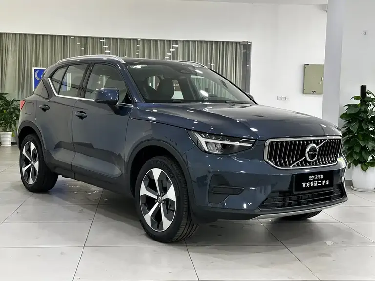 Volvo XC40 沃尔沃XC40 2026款 B4 四驱智远豪华版