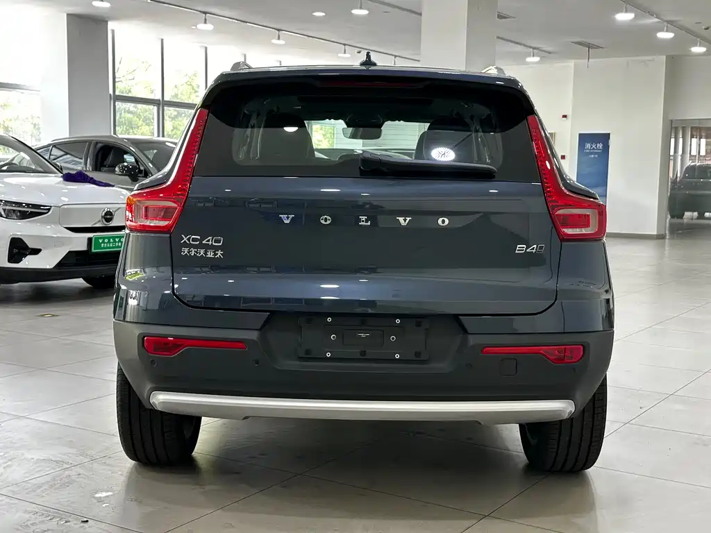 Volvo XC40 沃尔沃XC40 2026款 B4 四驱智远豪华版