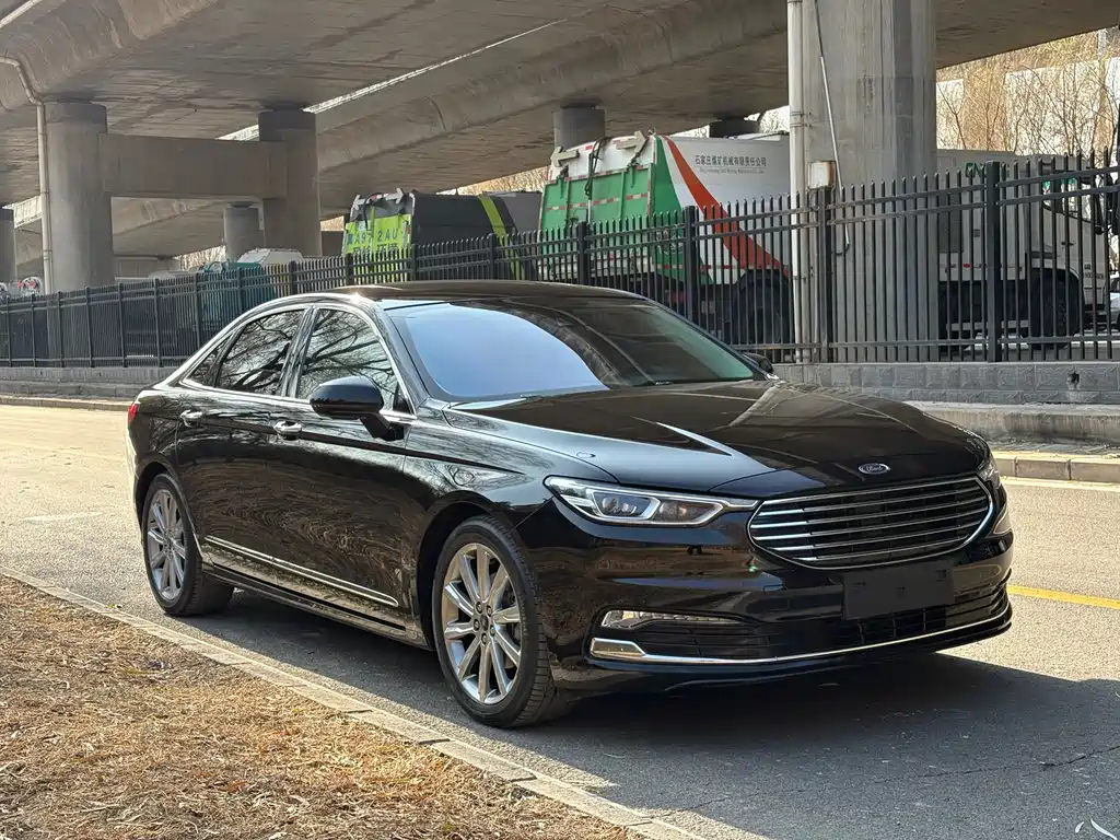 Taurus EcoBoost 245 Premium