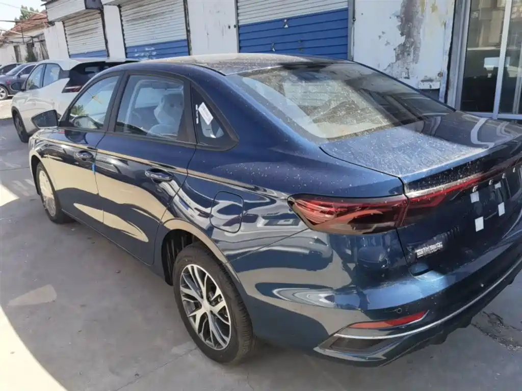 Emgrand 帝豪 2026款 400万纪念款 1.5 L CVT超越型