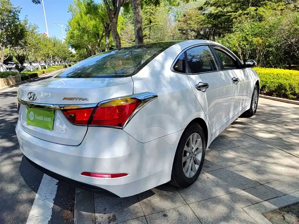 Mistra 1.8 L Auto Intelligent GLS