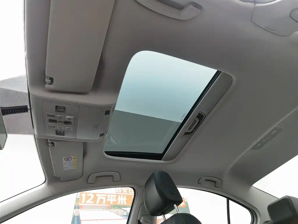 Bora 1.5 L Auto Comfort Connected