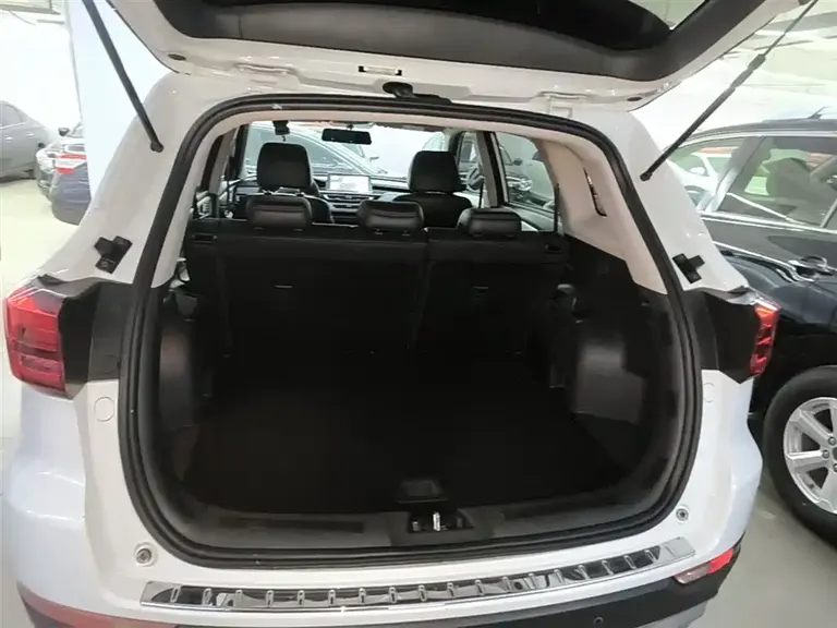 Changan CS75 Glory Million 280 T DCT Luxury