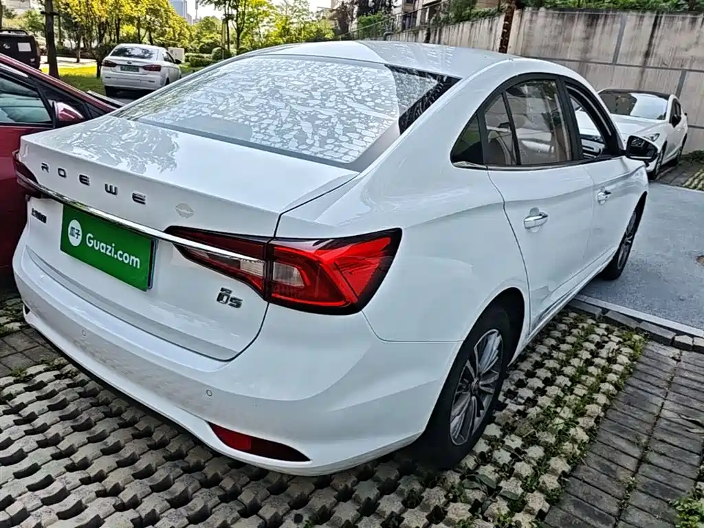 Roewe i5 1.5 L Auto 4 G Connected Bright Grand