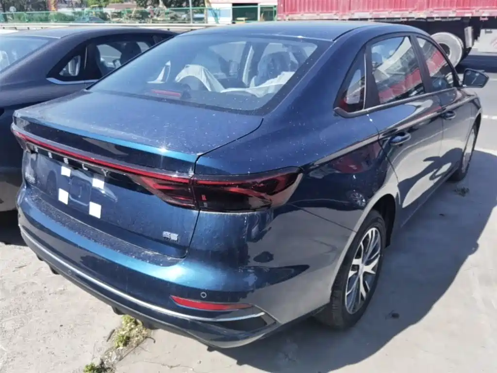 Emgrand 帝豪 2026款 400万纪念款 1.5 L CVT超越型