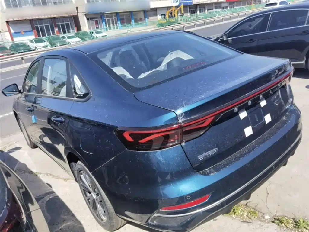 Emgrand 帝豪 2026款 400万纪念款 1.5 L CVT超越型