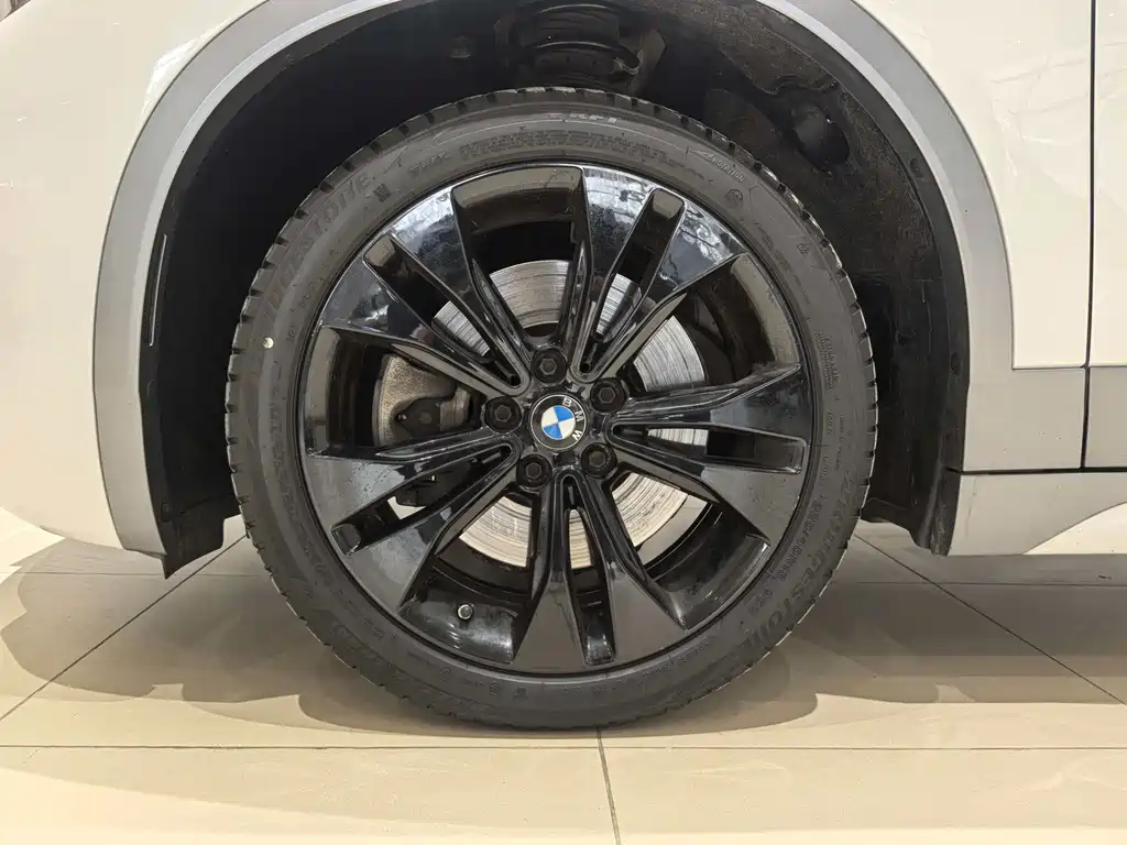 BMW X2 sDrive25 i Leading M Sport Package