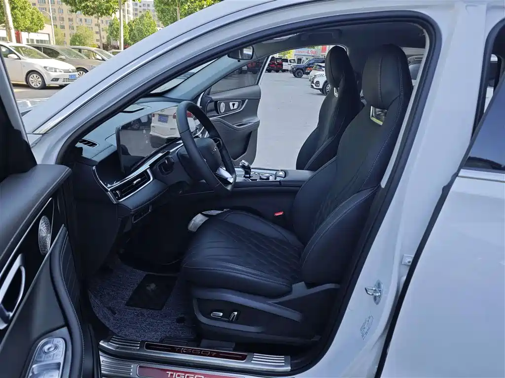 Tiggo 7 PLUS Facelift 1.6 TGDI DCT Distinguished
