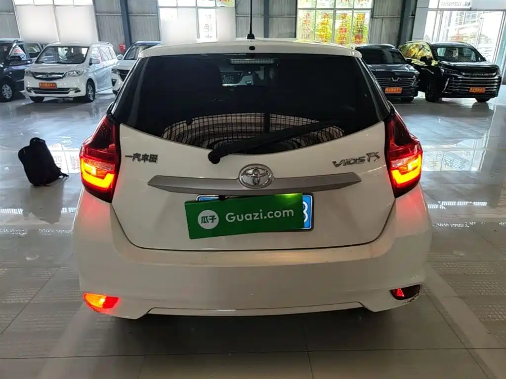 Vios FS 1.5 L CVT Sharp Speed