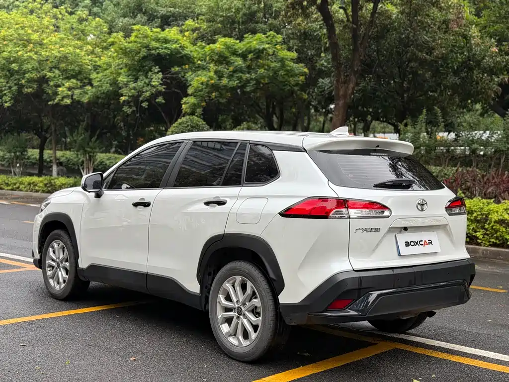 Frontlander 2.0 L CVT Leading