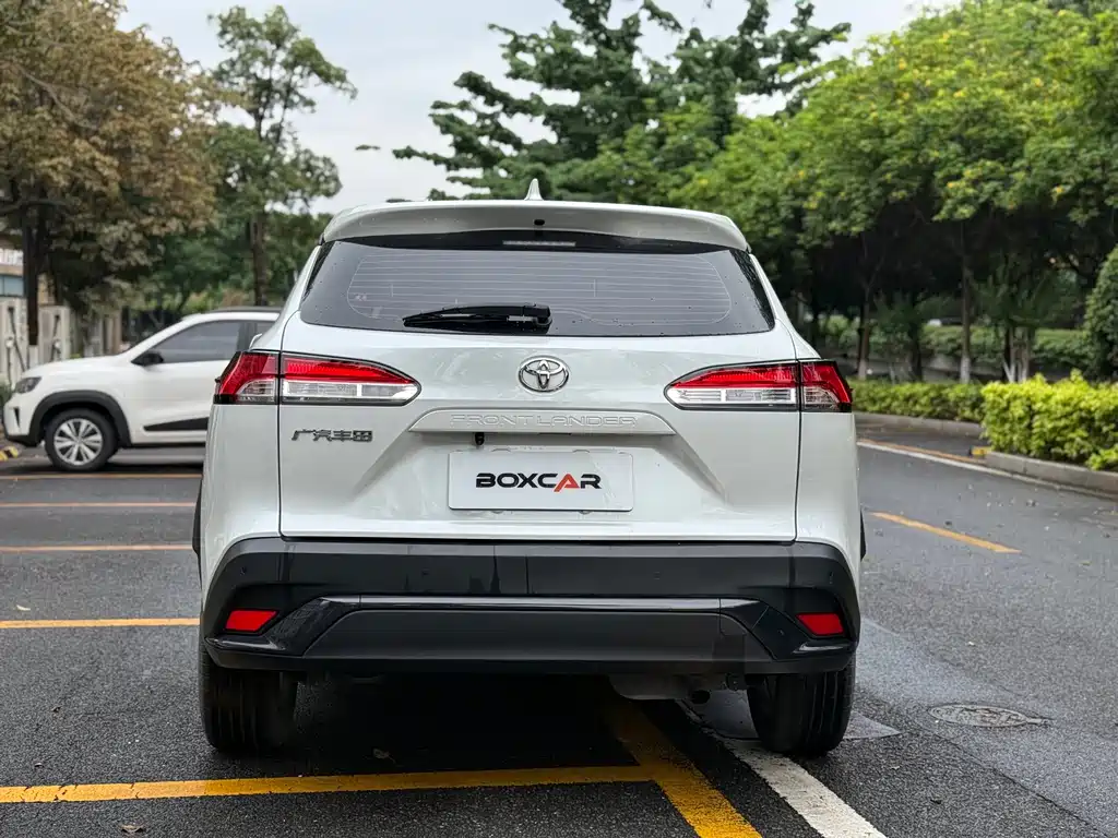 Frontlander 2.0 L CVT Leading
