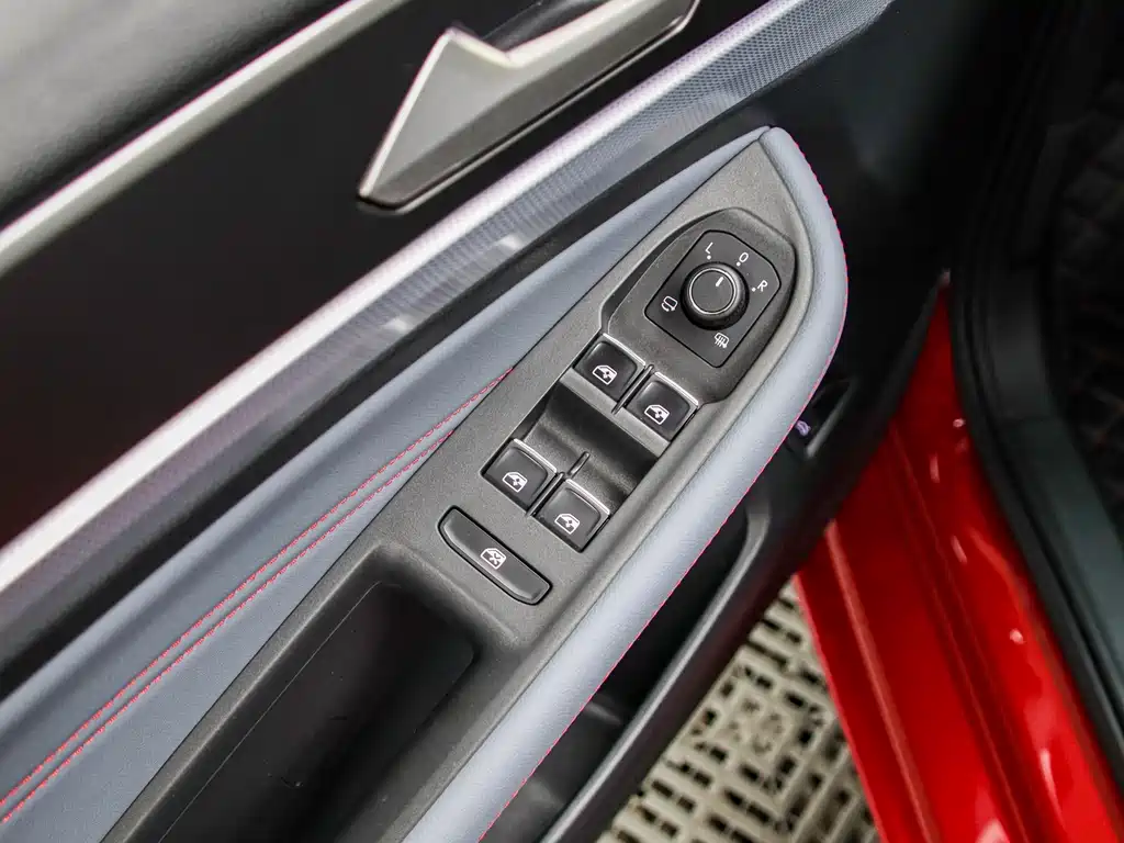 Lamando Lamando L 280 TSI DSG Spicy Cool