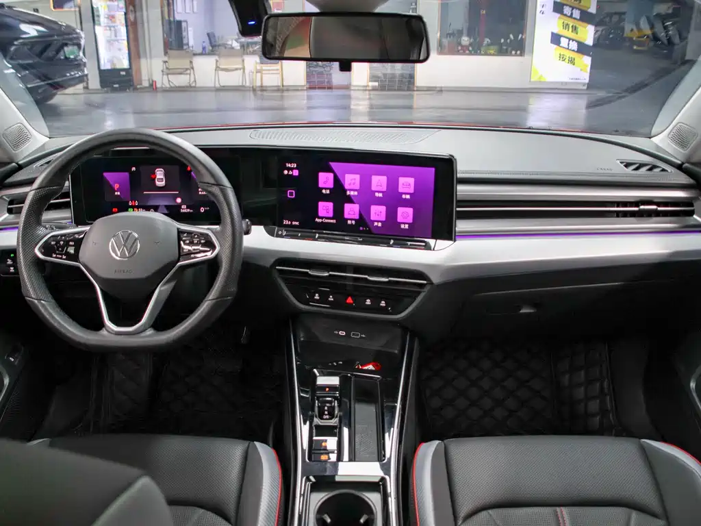 Lamando Lamando L 280 TSI DSG Spicy Cool