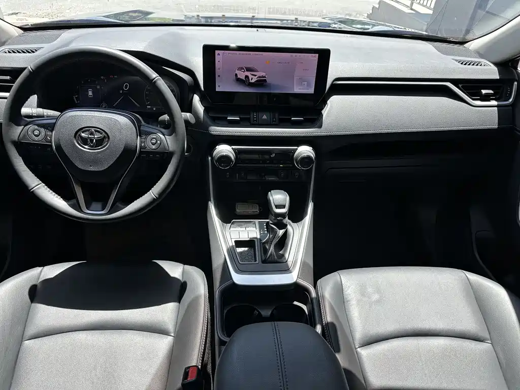 RAV4 2.0 L CVT 2 WD Style Plus