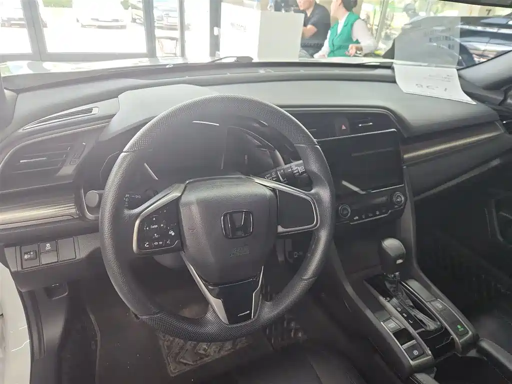 Civic HATCHBACK 220 TURBO CVT New Sharp Control