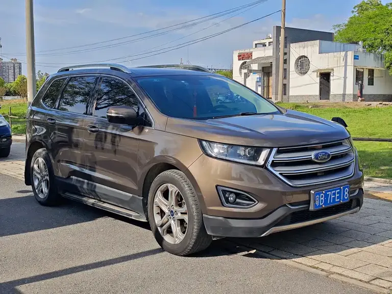 Ford Edge 2.0 T GTDi 4 WD Grand Sharp