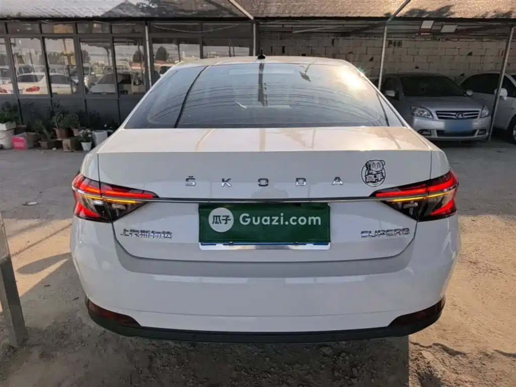 Superb 速派 2019款 TSI280 DSG标准版