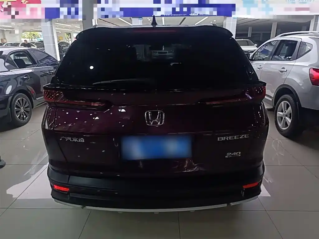 Breeze 240 TURBO CVT 2 WD Luxury